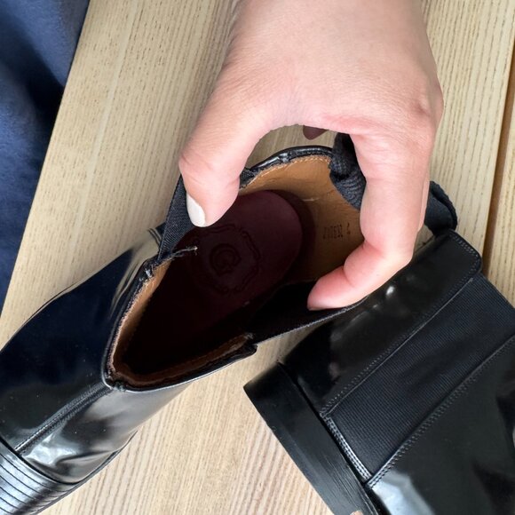 Grenson Women's black patent leather chelsea boots - Picture 2 of 9